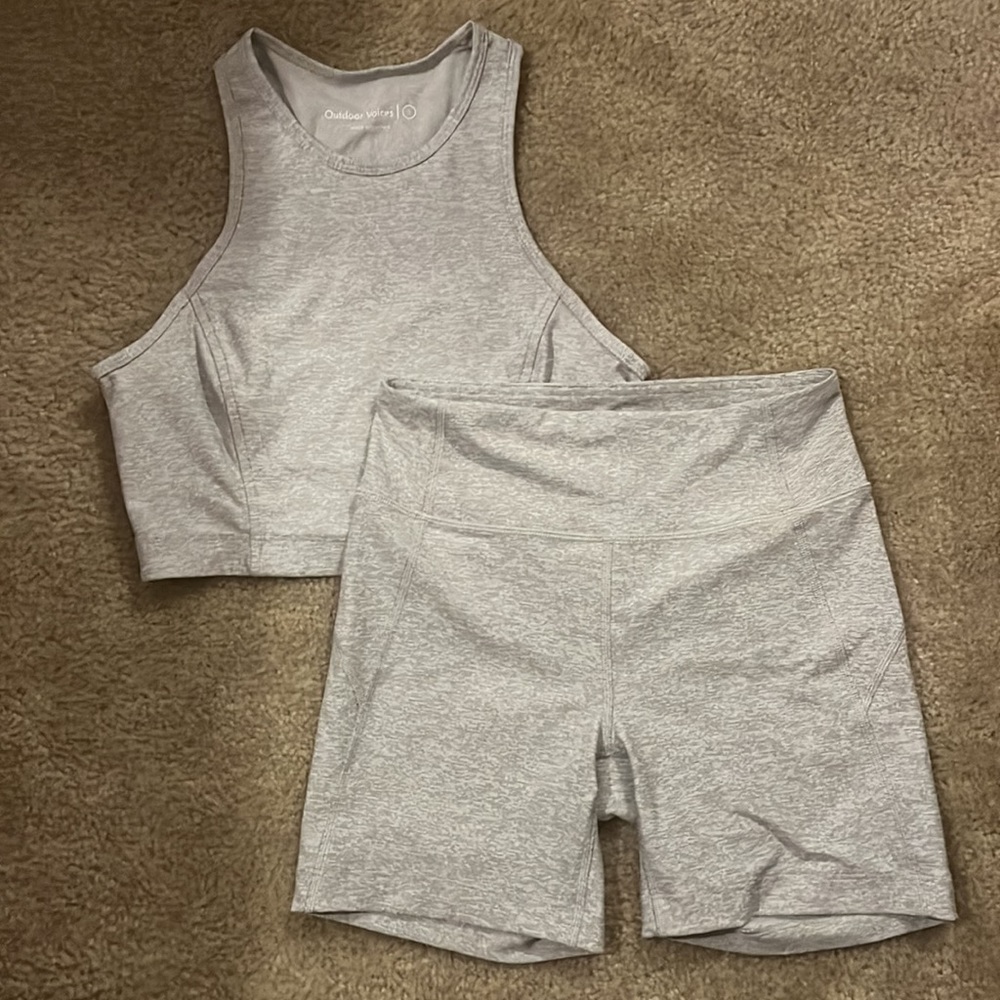 Outdoor Voices Warmup & Athena workout set, XS shorts, Size S top